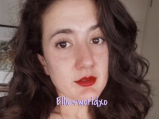 Elliesworldxo
