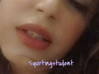 Squirtingstudent